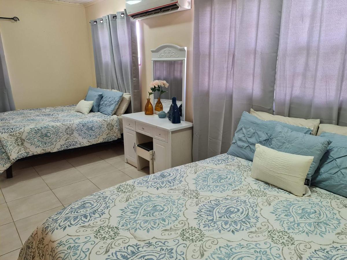 Sandpiper Beach Apartments Palm Beach Eksteriør billede